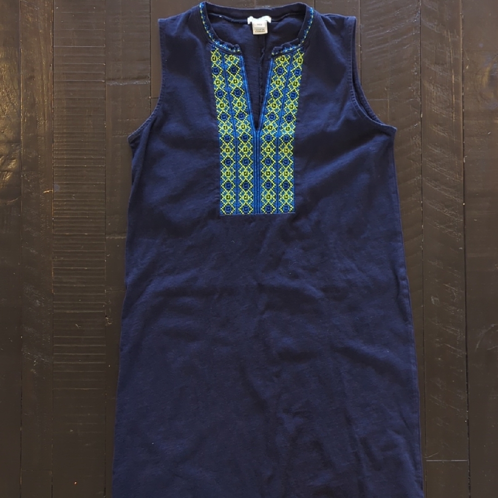 Navy Blue Sleeveless Dress with Embroidered Detail